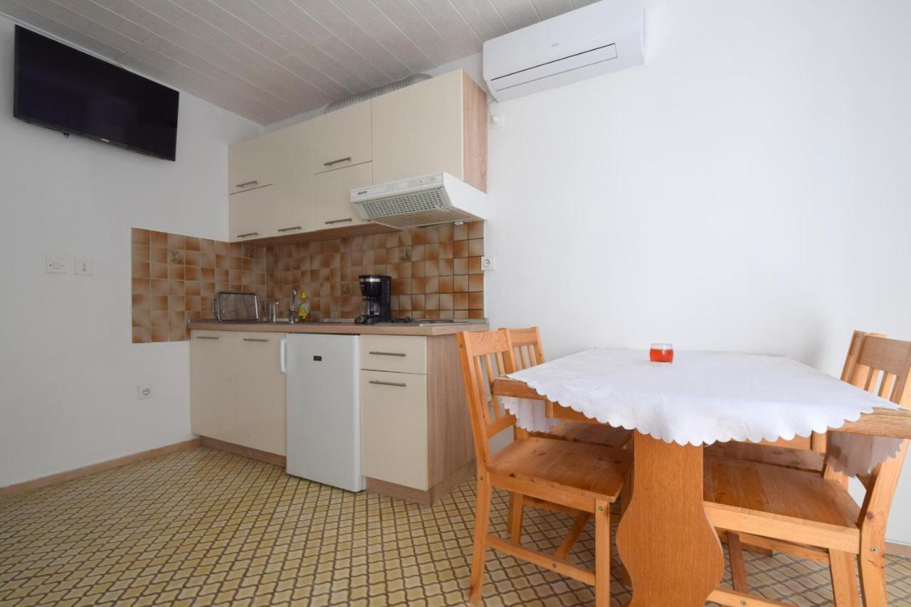 Apartments Buturajac คิร์ก ภายนอก รูปภาพ